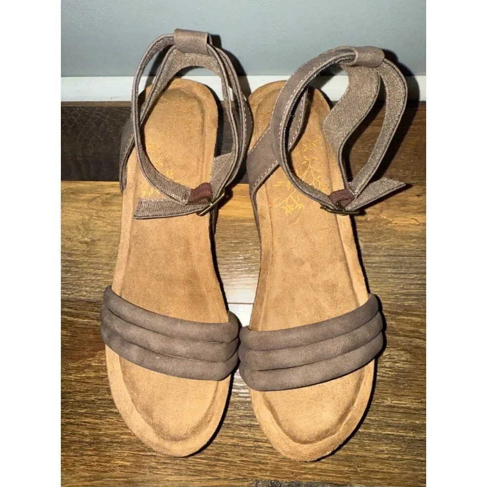 Maurice’s‎ Cami Comfort Wedge Heel Size 10